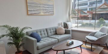 LightingWay Counselling Offers Affordable Therapy Amid Rising Job Market Uncertainty in Singapore