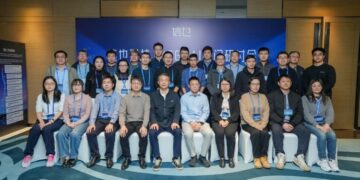 FinVolution Hosts Closed-Door Forum with Leading Academics to Explore New AI Paradigms