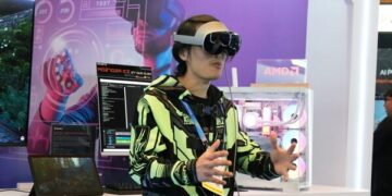 Inside the Computing Power Behind Spatial Filmmaking: Hugh Hou Goes Hands-On at GIGABYTE Suite During CES 2026