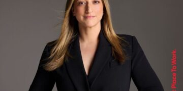 Cut the Cupcakes. Rebecca Moulynox on What Women Really Want at Work