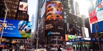 Shoplazza Awards Mark Fourth Year as Merchants Shift Toward AI-Driven, Sustainable Growth, Spotlighted on the Nasdaq Tower in Times Square