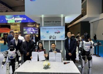 AGIBOT signs strategic cooperation agreement with Singtel Enterprise