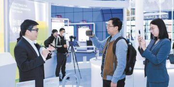 Money talks: investor turnout to set record