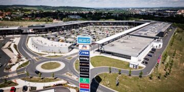 ZDR Investments Acquires €70 million in Austrian Retail Parks, Expanding Portfolio to €580 million