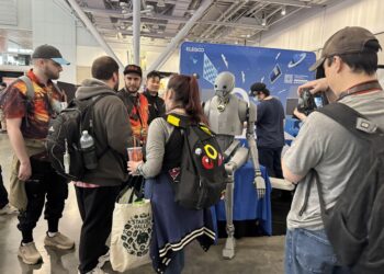 ELEGOO Makes PAX East Debut with Immersive 3D Printing Showcase, Featuring First Exhibition of Centauri Carbon 2 Combo