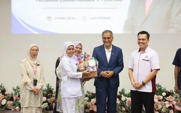 ProtectHealth strengthen PeKa b40 health screening promotion with Hospital Shah Alam staff in Program Ziarah MADANI