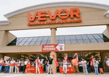 VEVOR Celebrates Grand Opening of First Global Flagship Store in Houston