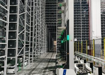 Hai Robotics and Maersk Redefine Fashion Fulfilment with High-Density Robotics at 10-Metre Scale in Singapore