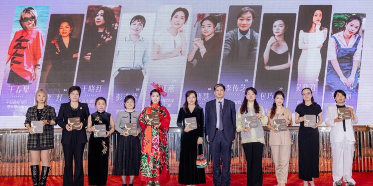 WOMEN in the Spotlight! The 2026 Yiwugo Top Boss Ladies Awards Gala Held