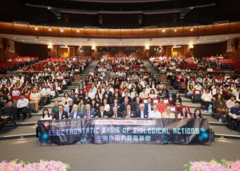 Nobel Chemistry Laureate Prof Arieh Warshel speaks at Lingnan University Assembly