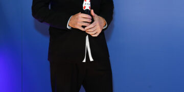 ROBERT PATTINSON HEADLINES 1664’S “UNQUESTIONABLY GOOD TASTE” LONDON LAUNCH