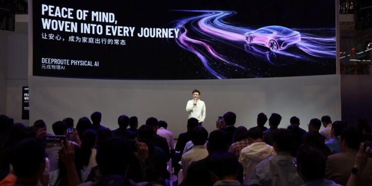 DeepRoute.ai CEO Maxwell Zhou: Aiming to Become the AI Infrastructure of the Physical World