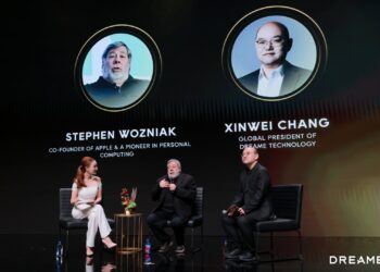 Steve Wozniak Surprisingly Appears at DREAME NEXT: Dreame Unveils Two Smartphones with 10+ Industry Breakthroughs