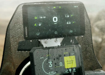RiderNav Launches R7X: The Universal 7-Inch Smart Motorcycle Display Built for Every Rider