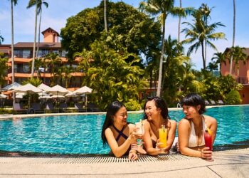 Patong Stay & Dine Package at Courtyard by Marriott Phuket, Patong Beach Resort