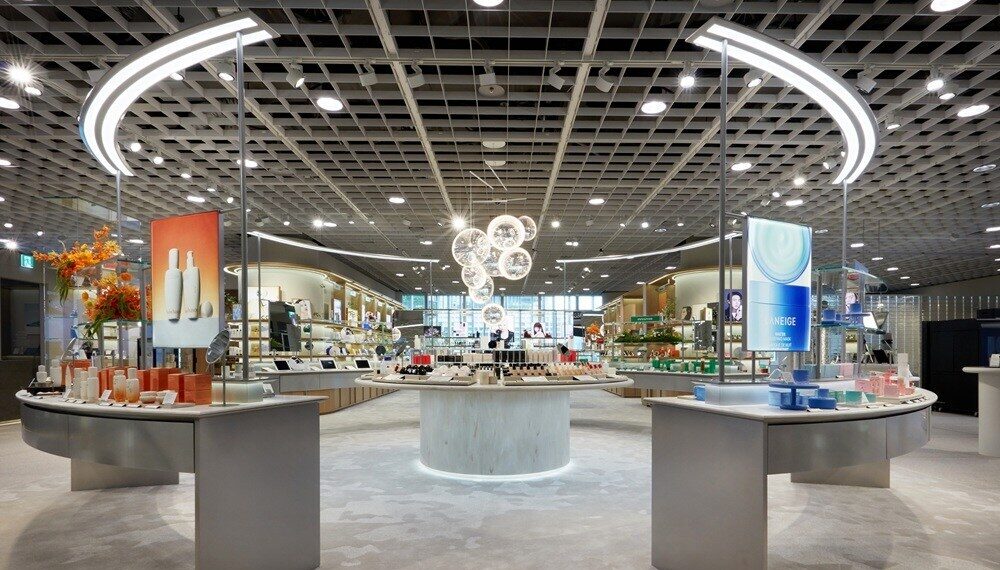 Amorepacific Opens Flagship Store AMORE YONGSAN