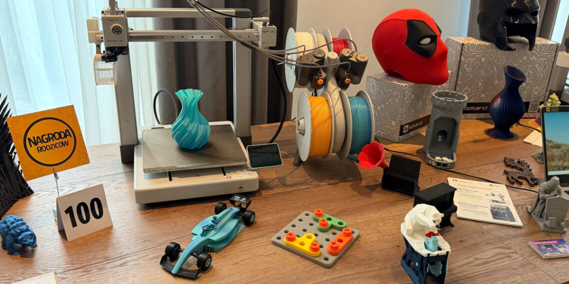 3D Printers Enter the Family Living Room: Bambu Lab A1 Combo Wins Parents’ Award 2026