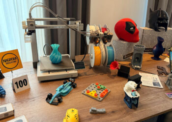3D Printers Enter the Family Living Room: Bambu Lab A1 Combo Wins Parents’ Award 2026