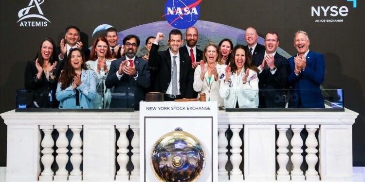 NYSE Content Update: Artemis II Crew to Take Part in ‘Bell Moment’ at NYSE