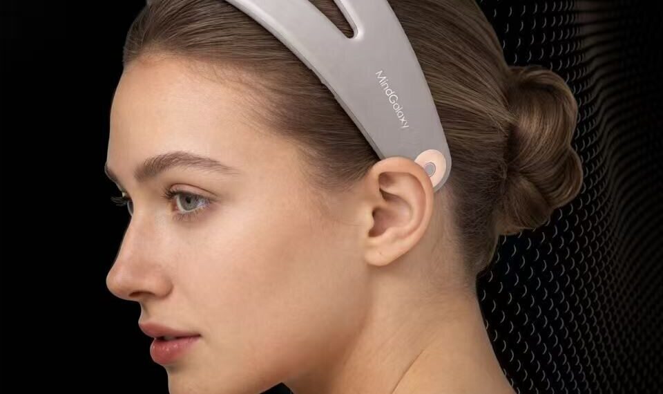 Dreame ecosystem partner MindGalaxy Unveils UnaBand: A Brain-Powered Wearable for Menstrual Comfort
