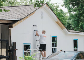 VEVOR and The Restoration Team Complete Home Restoration for Houston Family Through Upgrade Next Door