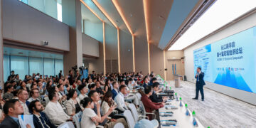 CKGSB Hosts 10th Economic Symposium in Beijing, Spotlighting China-ASEAN and China-Europe Economic Ties