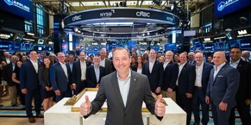 NYSE Content Update: Sunshine Silver Mining Raises $270 Million in IPO