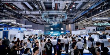 SNEC 2026 | EVE Energy Secures Over 67GWh in Major Orders, Extending Its Lead in Energy Storage
