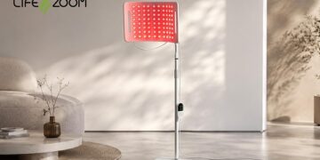 LifeZoom Launches Veyra, a Lightweight Curved Red Light Device for Stand, Belt, and Dome-Style Use