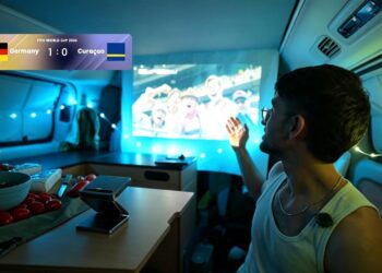 As Foldable Gadgets Move Beyond Smartphones, Aurzen Brings the ZIP Tri-Fold Pocket Projector Into Focus