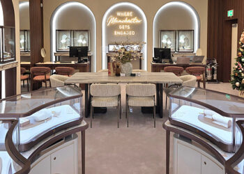 DG Display Showcase Helps Wongs Jewellers’ Manchester Store Reach UK Store Design of the Year Shortlist