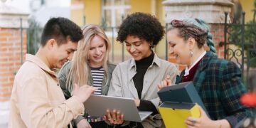 Back-to-School Prep Guide: How to Organize Important Documents for the Semester