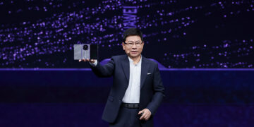 Extraordinary in Hand, Effortless in Control HUAWEI Mate XT 2 | ULTIMATE DESIGN Debuts as the First Smartphone to Feature LogicFolding Tau (τ) Chip and Reach Mass Commercialization