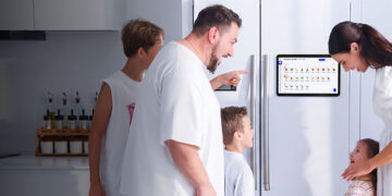 Everblog Set to Launch FridgeCal™ 2 AI Fridge Calendar on Kickstarter: Transforming Kitchen Organization and Food Management