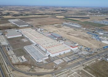 CATL kicks off trial production of battery cells in Hungary