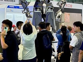 NeodraDynamics Showcases 4-Meter & 1.2-Ton Neo1 Heavy-Duty Hydraulic Robot with JD Industrial at CIIF: Hydraulic‑Electric Hybrid Solves Real‑world “4D” Industrial Challenges